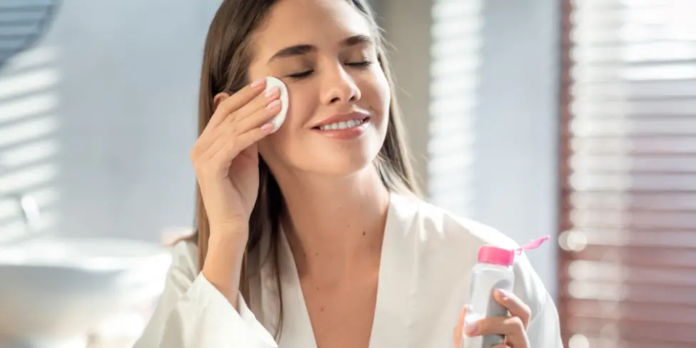 Urutan Pakai Skincare yang Benar, Termasuk Penggunaan Toner! - 20Mefree